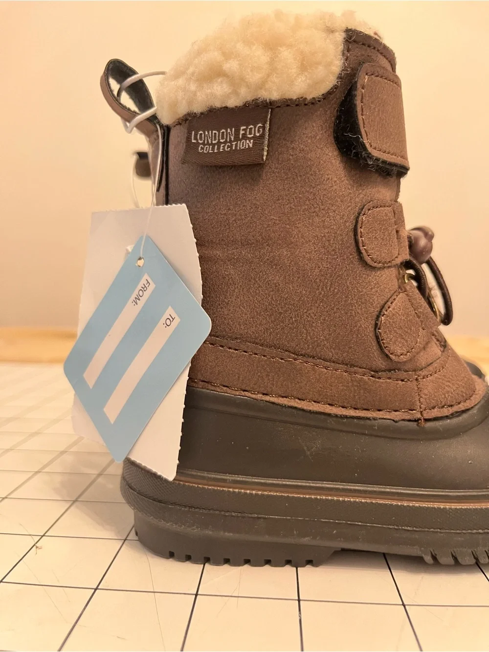 London Fog Brown Faux Shearling-Lined Boot Size 6